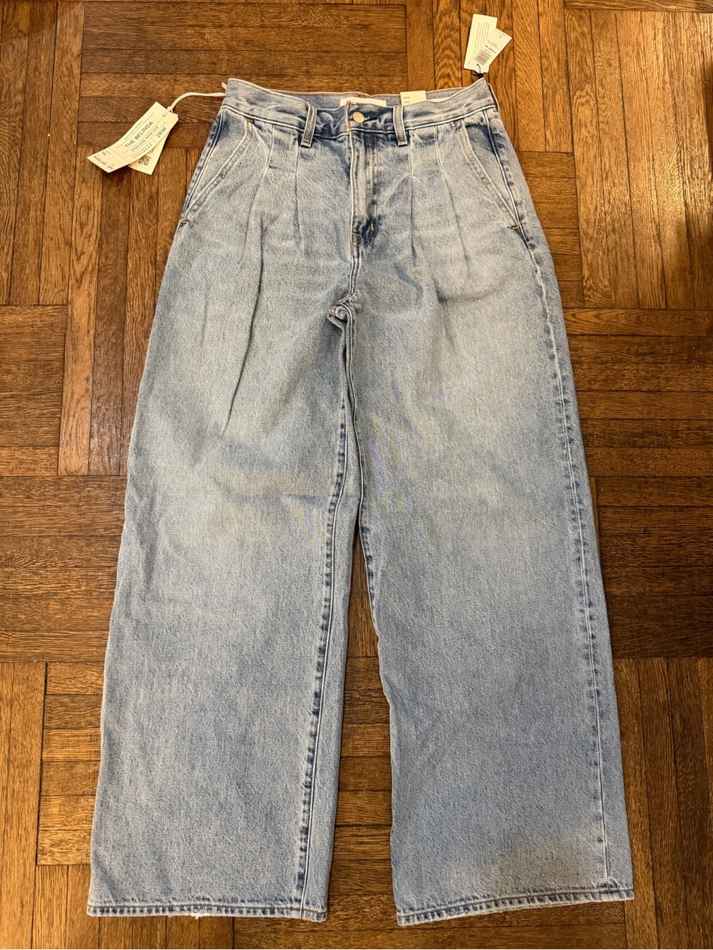 BNWT, Denim Forum, HIGH RISE WIDE LEG Pleated Jeans “The Belinda” - Size 28